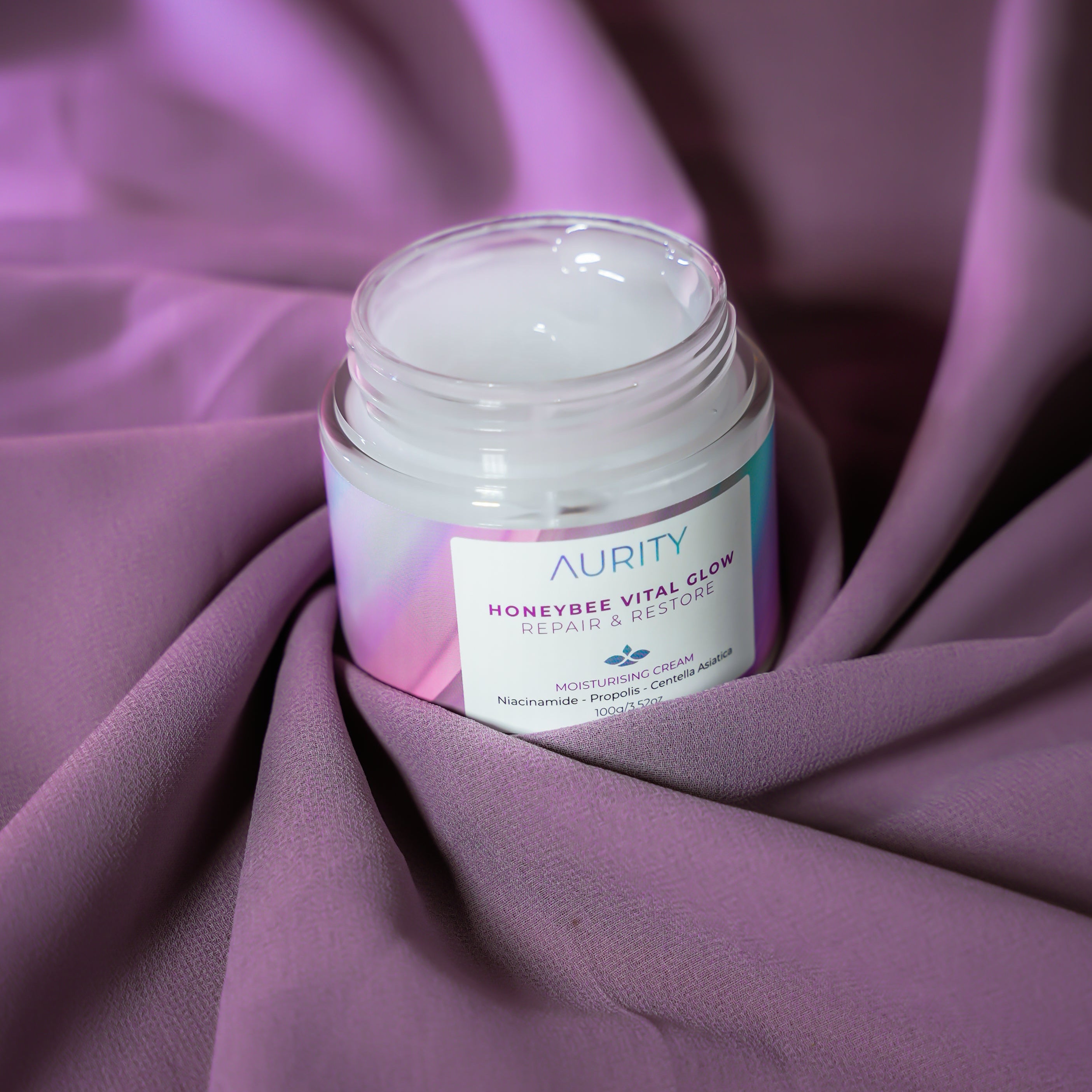 Honeybee Vital Glow: Repair & Restore Moisturiser